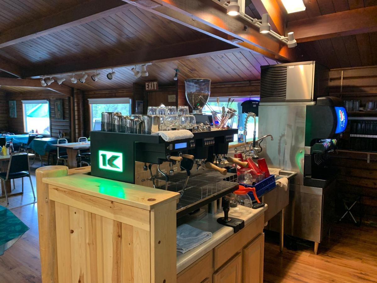 Glacier Haven Inn Pinnacle Zewnętrze zdjęcie